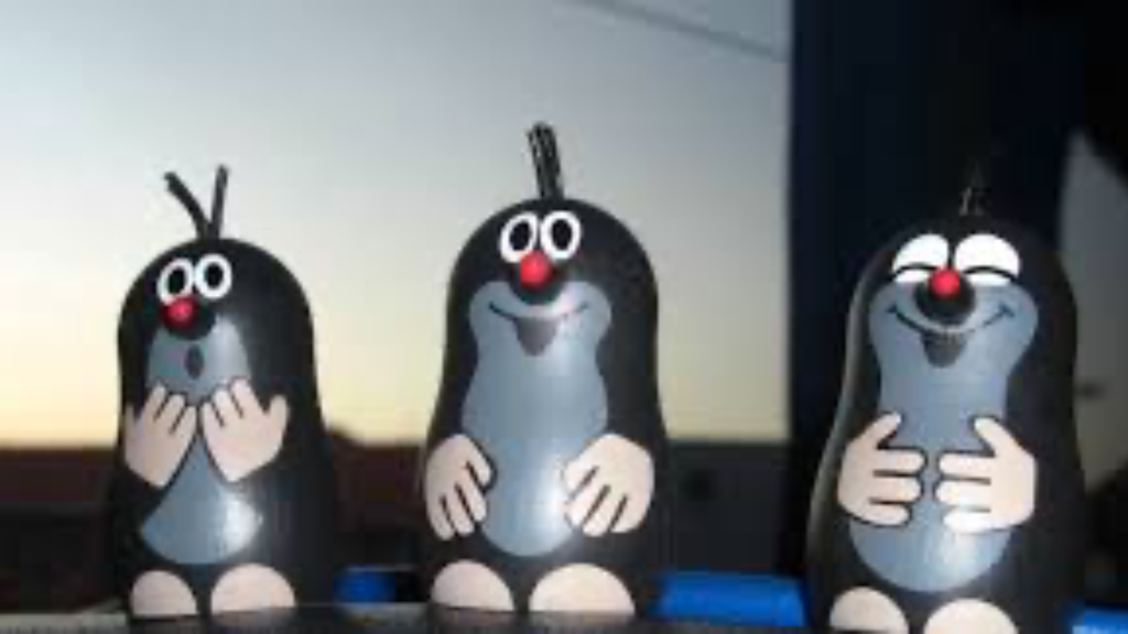 DER KLEINE MAULWURF UND DER ALLTAG